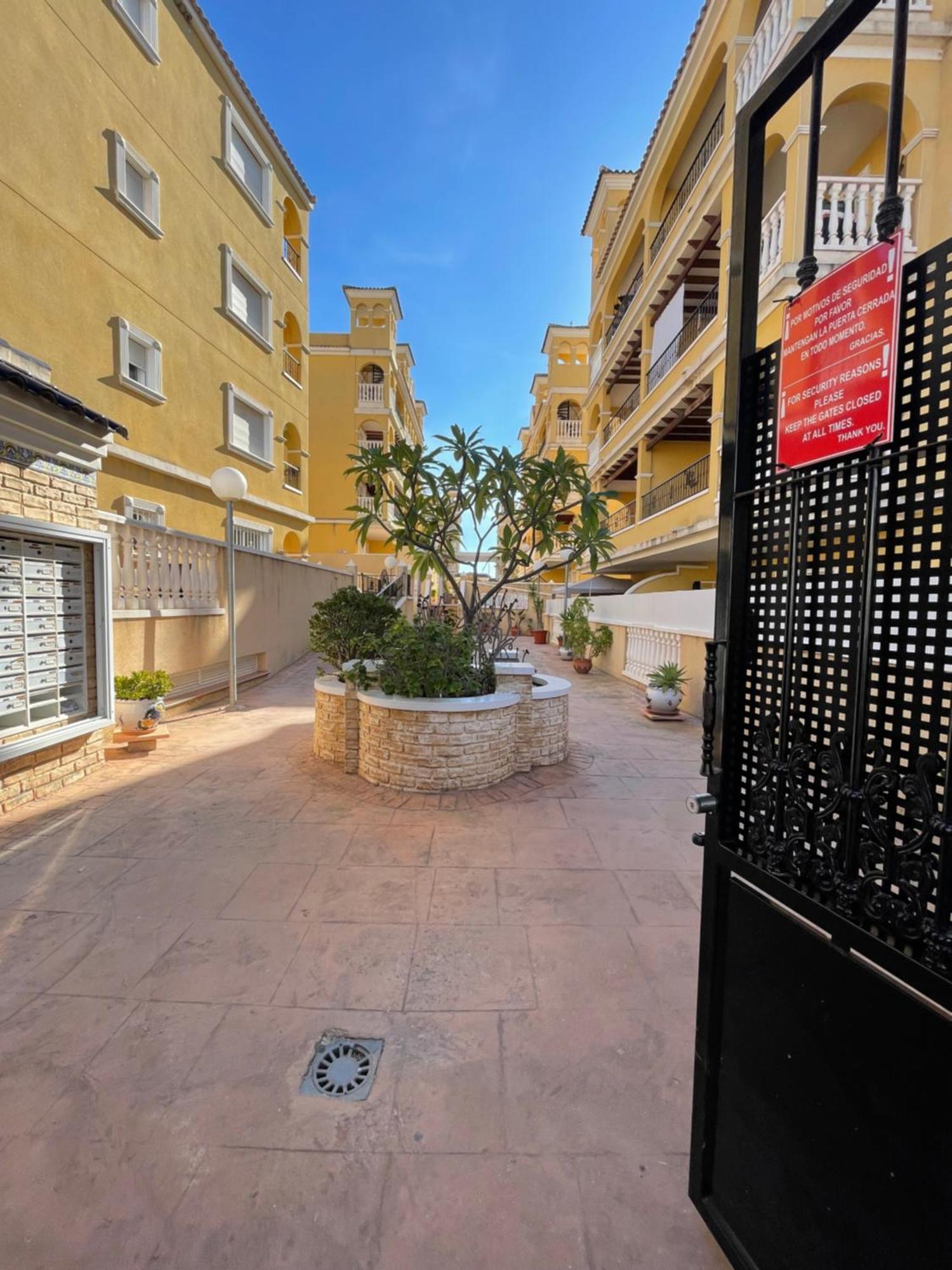 Casa Amarela Guesthouse, Algorfa Buitenkant foto
