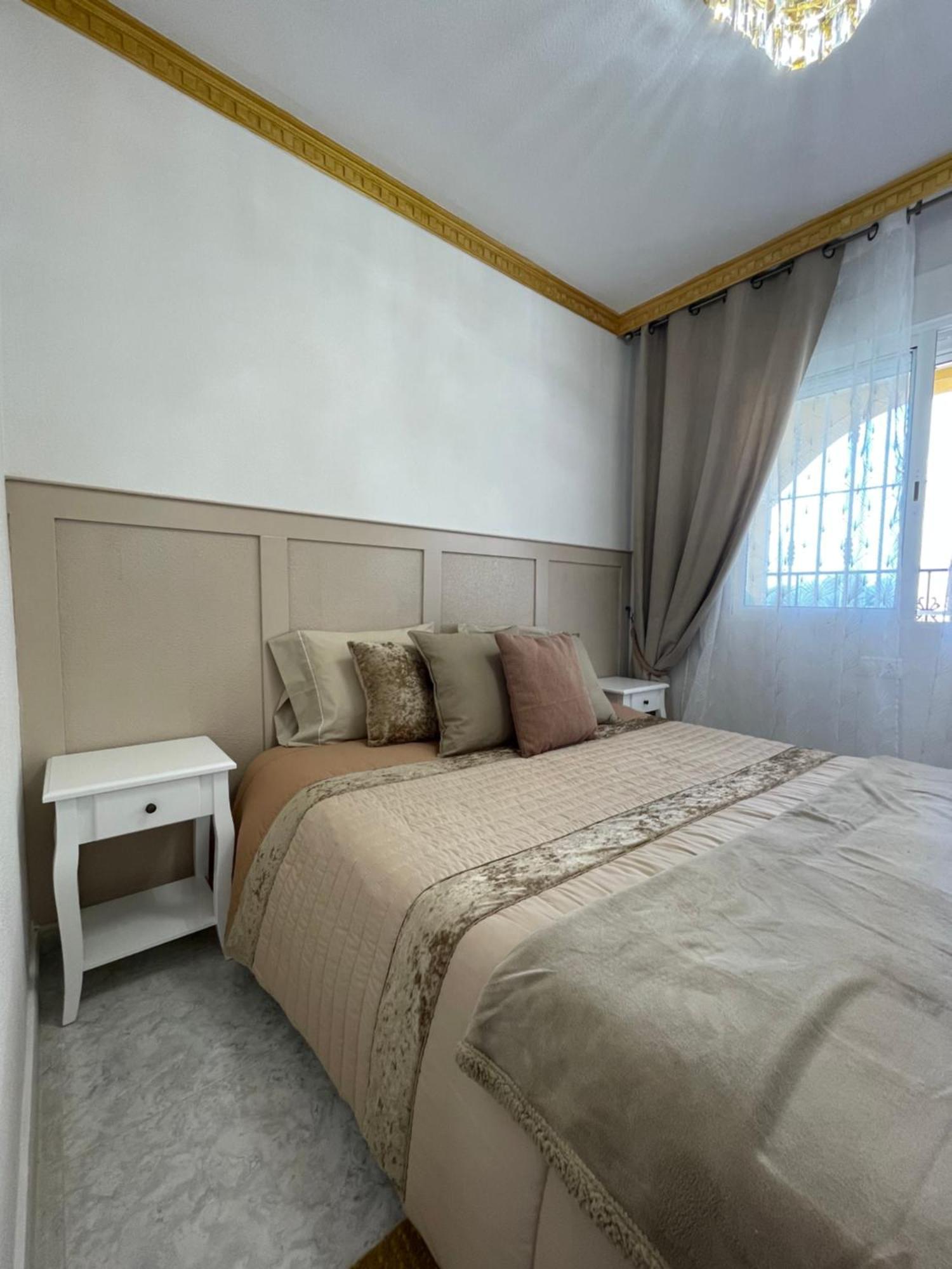 Casa Amarela Guesthouse, Algorfa Buitenkant foto
