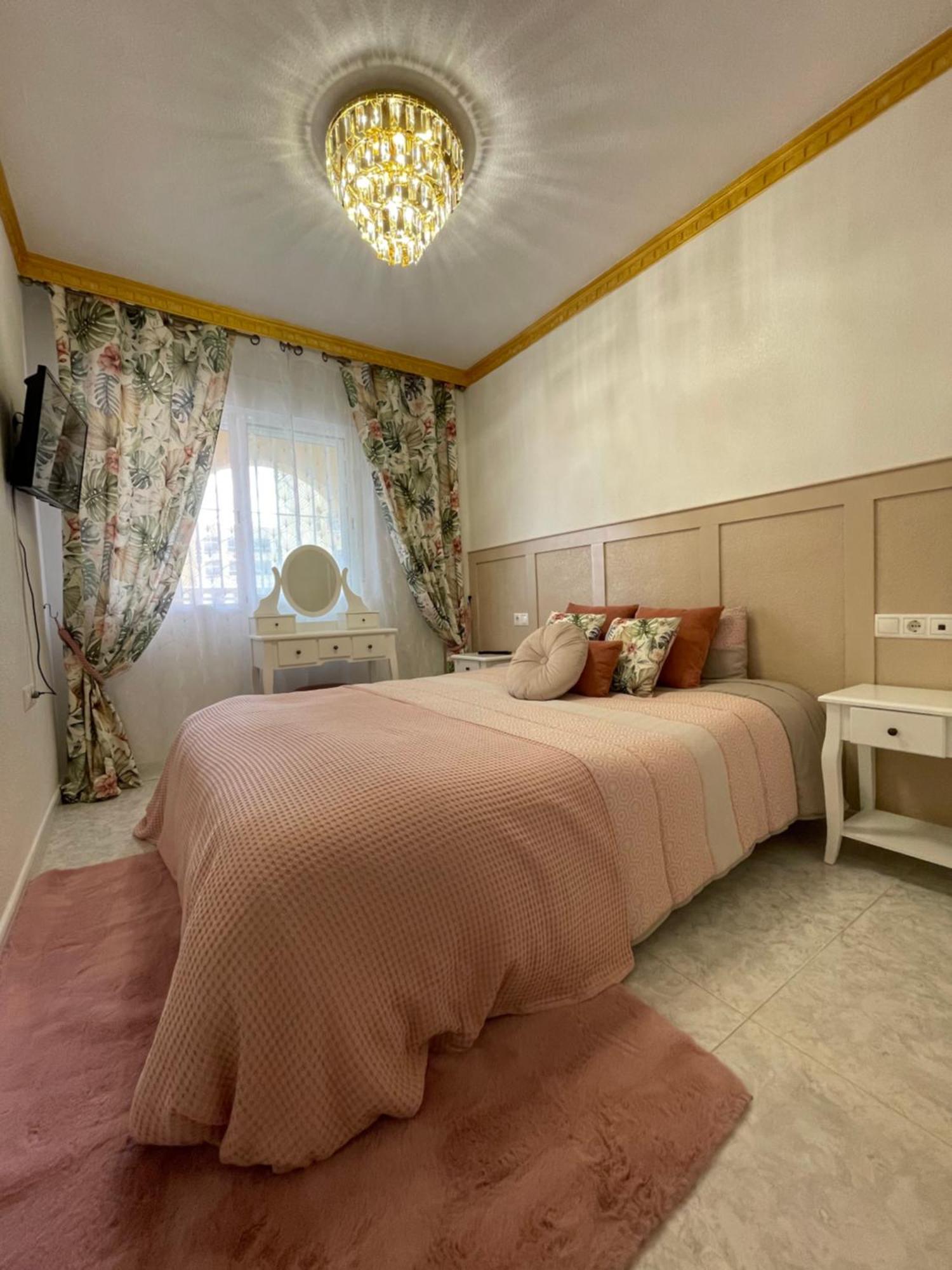 Casa Amarela Guesthouse, Algorfa Buitenkant foto